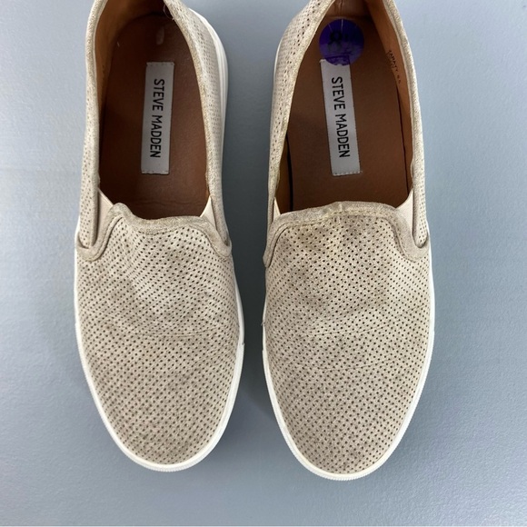 Steve Madden Zarayy suede tan slip on sneakers wms sz 8.5 - Picture 3 of 10